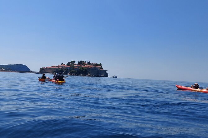 3.5-Hour Kayak Tour from Beсiсi to Sveti Stefan Island - Paddling Out From Bečići Beach