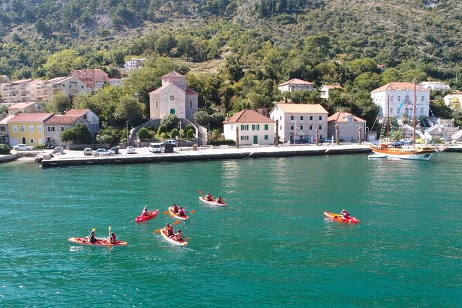 3 Hours Kayaking in Kotor Bay in Montenegro - A short lesson before you leave shore