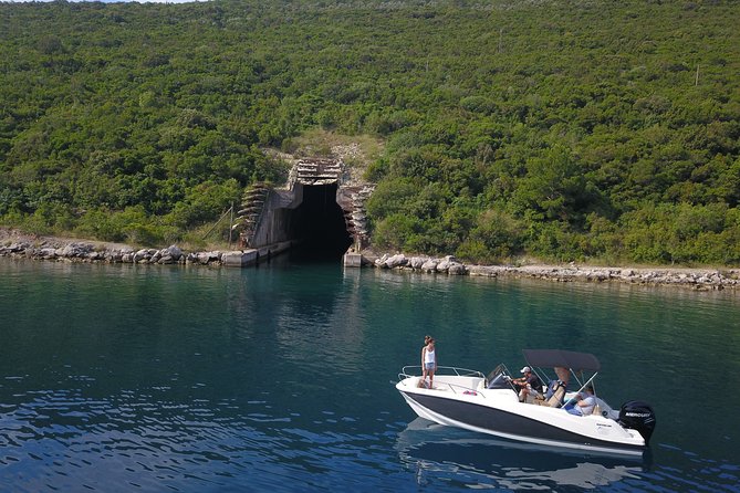 3h-Private Bout: Kotor bay and Blue Cave attraction (Free Drinks) - Mamula Island and its fortress past