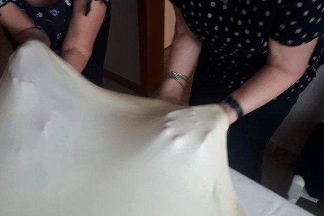 Balkan pita making culinary experience - Meeting Dijana and learning the family method