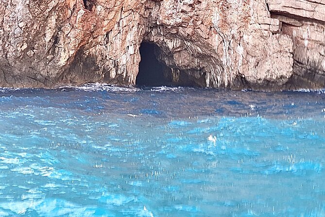 Blue Cave, Lady of Rocks , Perast and Mamula Speedboattour MW - Why this speedboat trip works well in Kotor