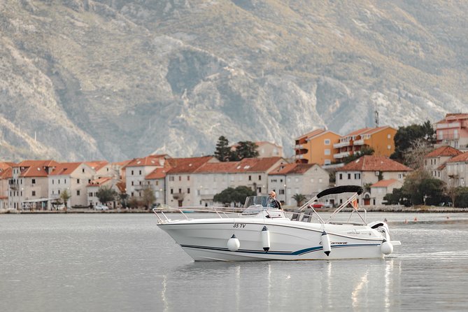 Blue Cave & Our Lady of the Rocks 3 hr private tour(up to 12 pax) - Tre Sorelle Palace and the church at Prčanj