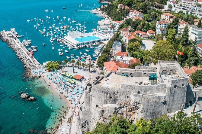 Dubrovnik Private Tour from Montenegro - The Montenegro-Croatia border crossing