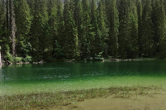 Durmitor National Park hiking tour - easy to moderate - The payoff at Crvena Stijena