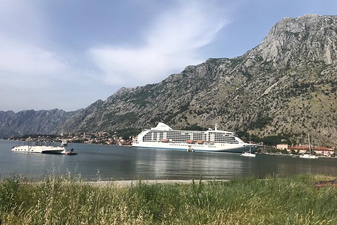 Enjoy Private Transfers by Car or Van from Podgorica Airport to Budva or Becici - Who should book this Podgorica transfer?