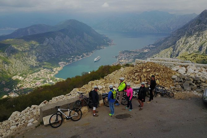 Epic 25 Turns Downhill Bike Descent w/ Panoramic Cable Car Ascent - Is $131.82 good value?
