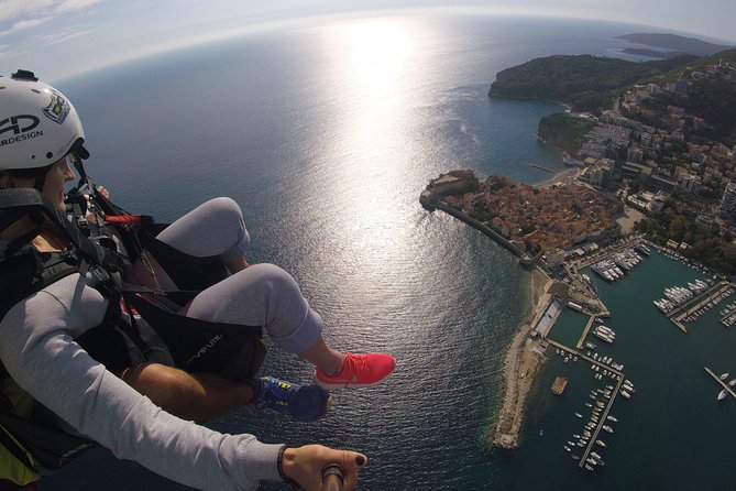 Exclusive Paragliding Montenegro - GoPro video makes the package more useful