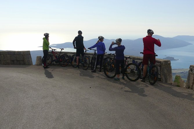 Express Cable Car ascent & 25Turns Epic Bike Descent. - The short drive from Kotor to the cable car