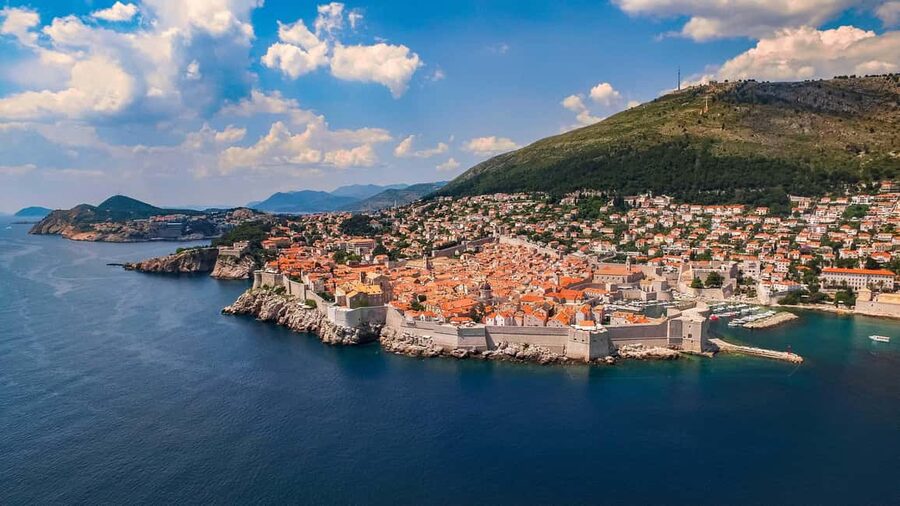 From Budva: Dubrovnik Guided Tour with Free Time - Crossing the Croatia border without stress