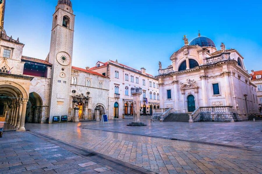 From Budva: Dubrovnik Guided Tour with Free Time - The morning road through Boka Kotorska Bay