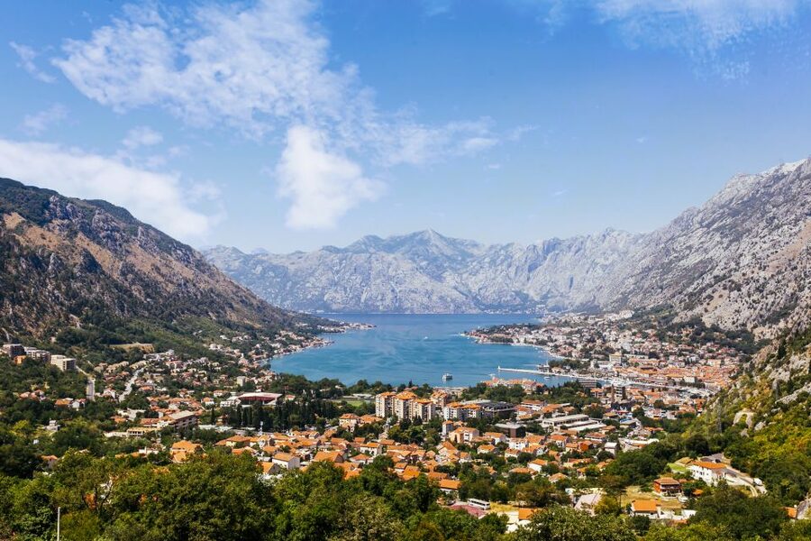 From Dubrovnik: Full-Day Group Tour of Montenegro Coast - Why Montenegro makes a good day trip from Dubrovnik