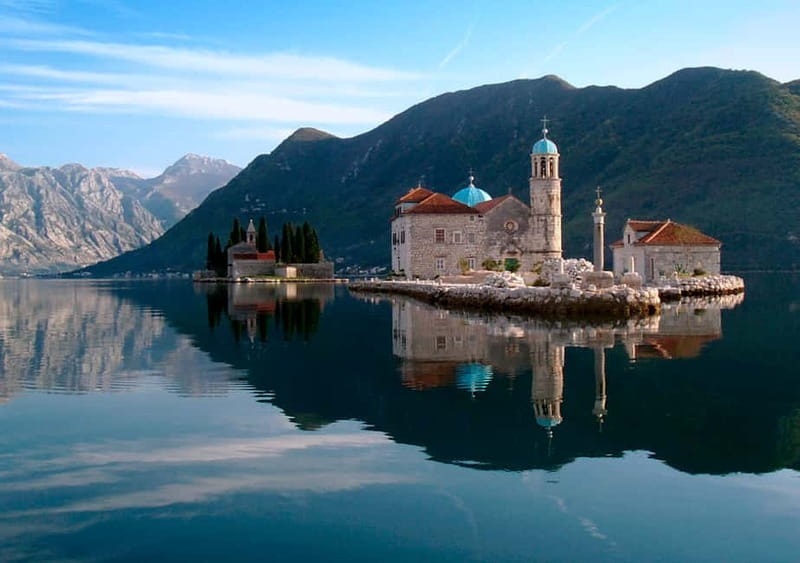 From Dubrovnik: Montenegro Coast Full-Day Trip - Crossing the Montenegro border