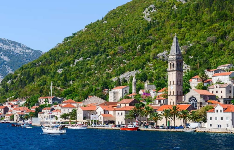 From Dubrovnik: Montenegro Coast Full-Day Trip - Pickup in Dubrovnik and the first hours on the road