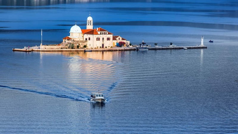 From Dubrovnik: Montenegro Day Trip with Cruise in Kotor Bay - The early start from Dubrovnik