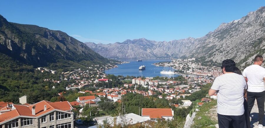 From Dubrovnik: Perast, Kotor & Budva Small-Group Day Trip - Perast: one hour beside the Bay of Kotor