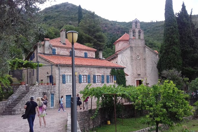 Great tour of coastal monasteries in Budva - Walking on the path of history! - Rustovo Monastery and a warm welcome from the nuns