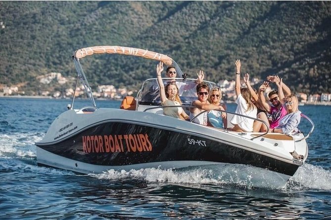 Group Blue Cave tour with a beach stop - 4h duration - Crossing the bay toward Luštica
