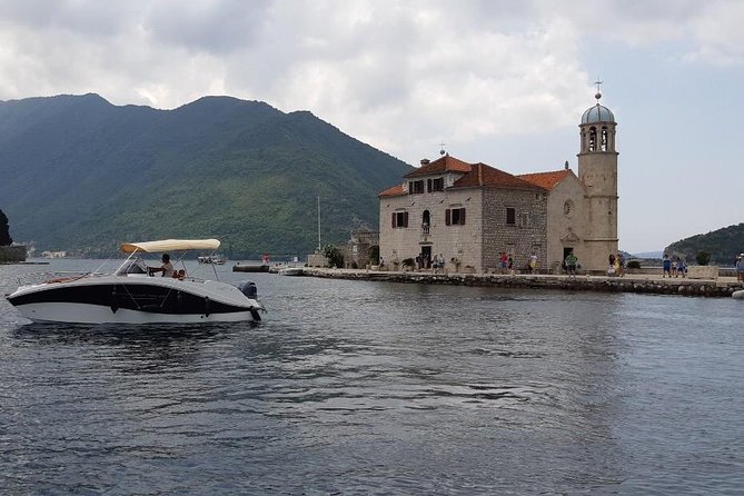 Group Perast & Lady of the Rock tour- 1h30min duration - Our Lady of the Rocks in 20 minutes