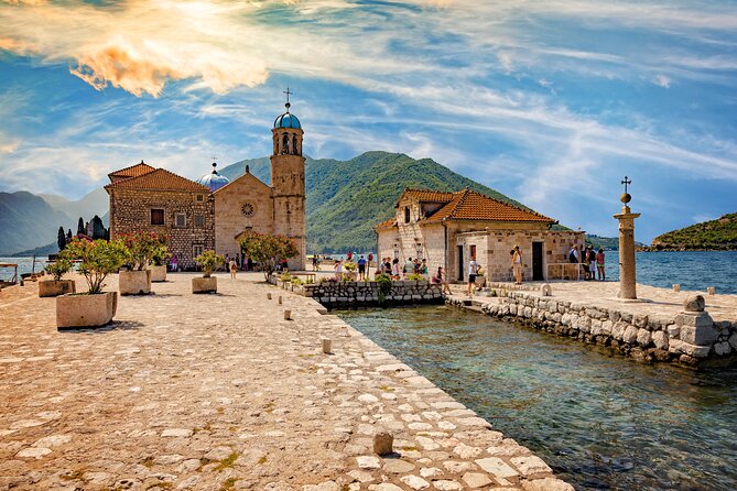 Kotor Fast-Track: Perast Old Town & Our Lady of the Rocks - Perast in a quick 30-minute stop