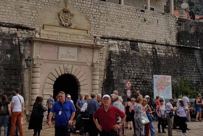 Kotor Old Town Small-Group Walking Tour - Timing, cruise delays, and cancellation rules