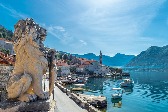 Kotor-Perast Private Tour - Including Traditional Lunch and Wine - Perast, a small town full of grand buildings