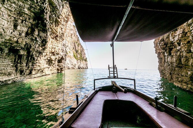 Private Boat Tour Adventure In Budva - Sightseeing & Snorkeling - Why a Two-Hour Boat Ride Works Well in Budva