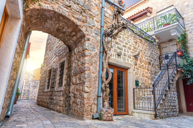 Private Guided Tour in Budva Sveti Stefan - Sveti Stefan from the high road