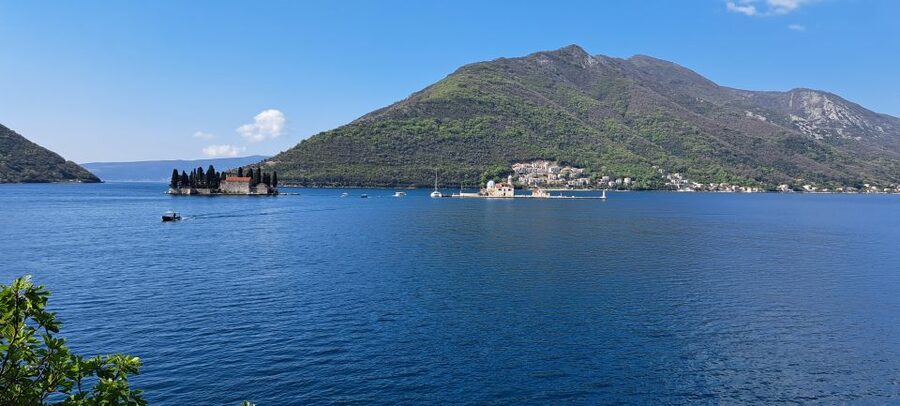 Private Tour: Montenegro Day Trip from Dubrovnik - Kotor: walls, cathedral, and two hours on foot