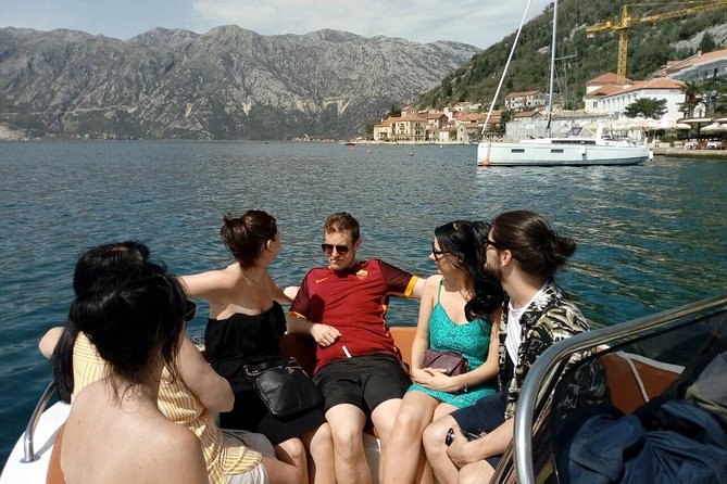 Private tour with speed boat - Perast and Lady of the rock - What the captain and guide add