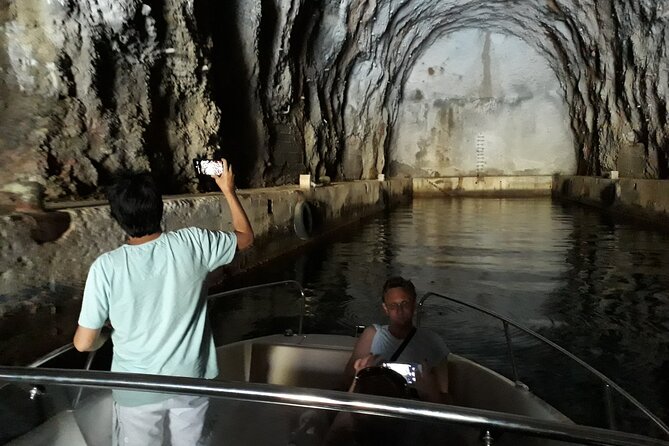 Private tour with speed boat - Perast and Lady of the rock - Who will enjoy this boat trip most