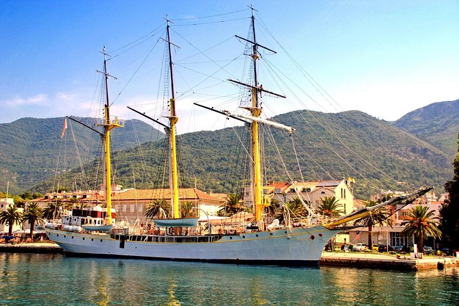Private transfer from Tivat to Dubrovnik airport - Herceg Novi and the final Montenegrin stretch