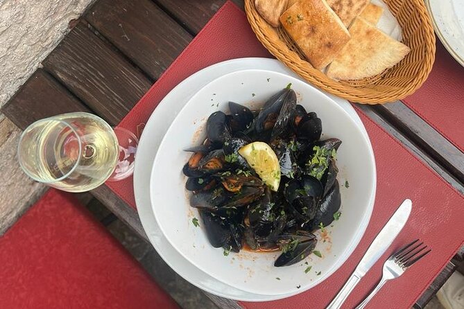 Private Walking tour with Wine and Food - Who should book this private Kotor experience?