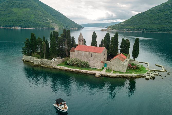 Private Your Day, Your Way - Dobrec Beach Offers a Proper Break