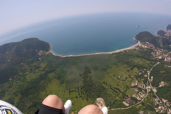 Relaxing flight in Petrovac - Booking, cancellation, and useful planning advice