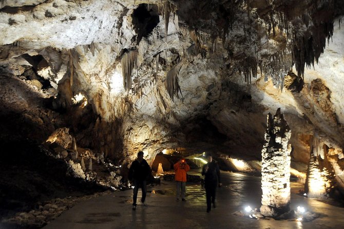 Special Montenegro: Lipa cave – Njegoš's Mausoleum - Njeguši village – Cetinje - What the private format adds